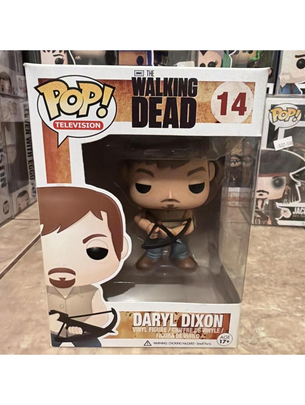 Funko Pop! Vinyl: The Walking Dead - Daryl Dixon - (w/ Crossbow) #14 w/Protector